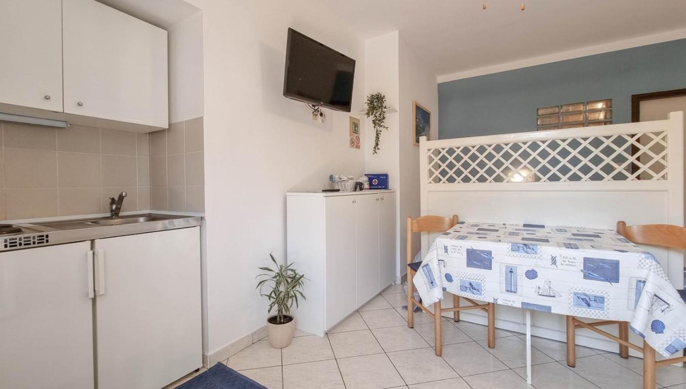 Alma One Apartment Novigrad Istria Exterior foto