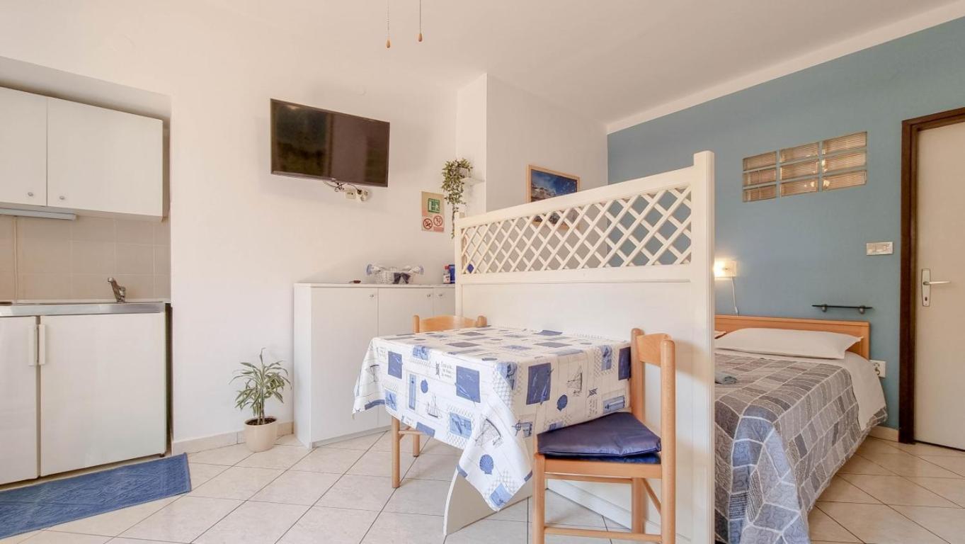 Alma One Apartment Novigrad Istria Exterior foto
